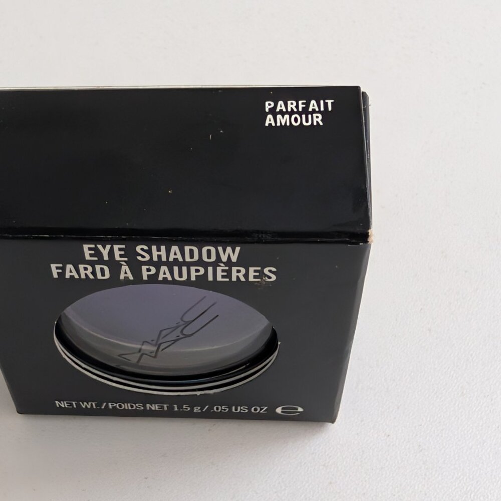 MAC Eye Shadow Powder Single PARFAIT AMOUR (frost) .05oz / 1.5g Full Size Boxed - Picture 6 of 8